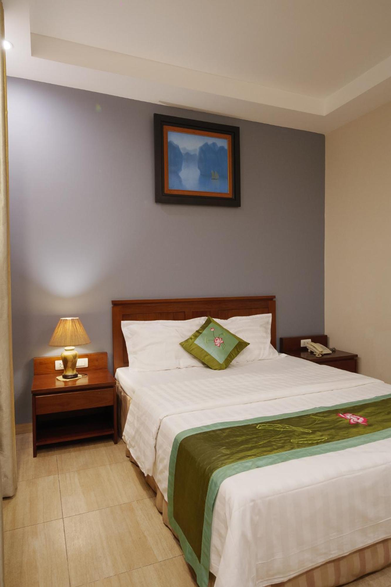 Ngan Ha Hotel Long Bien Ханой Экстерьер фото