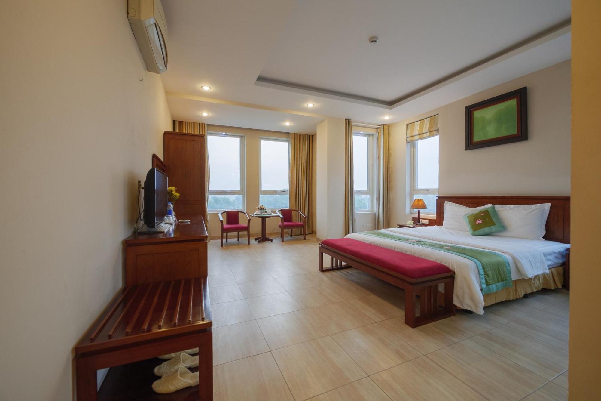 Ngan Ha Hotel Long Bien Ханой Экстерьер фото